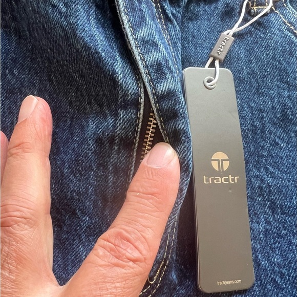 NWT‎ Women's Tractr High Rise Weekender with Destruction Baggie Size 10/30 (E5) - Picture 6 of 11